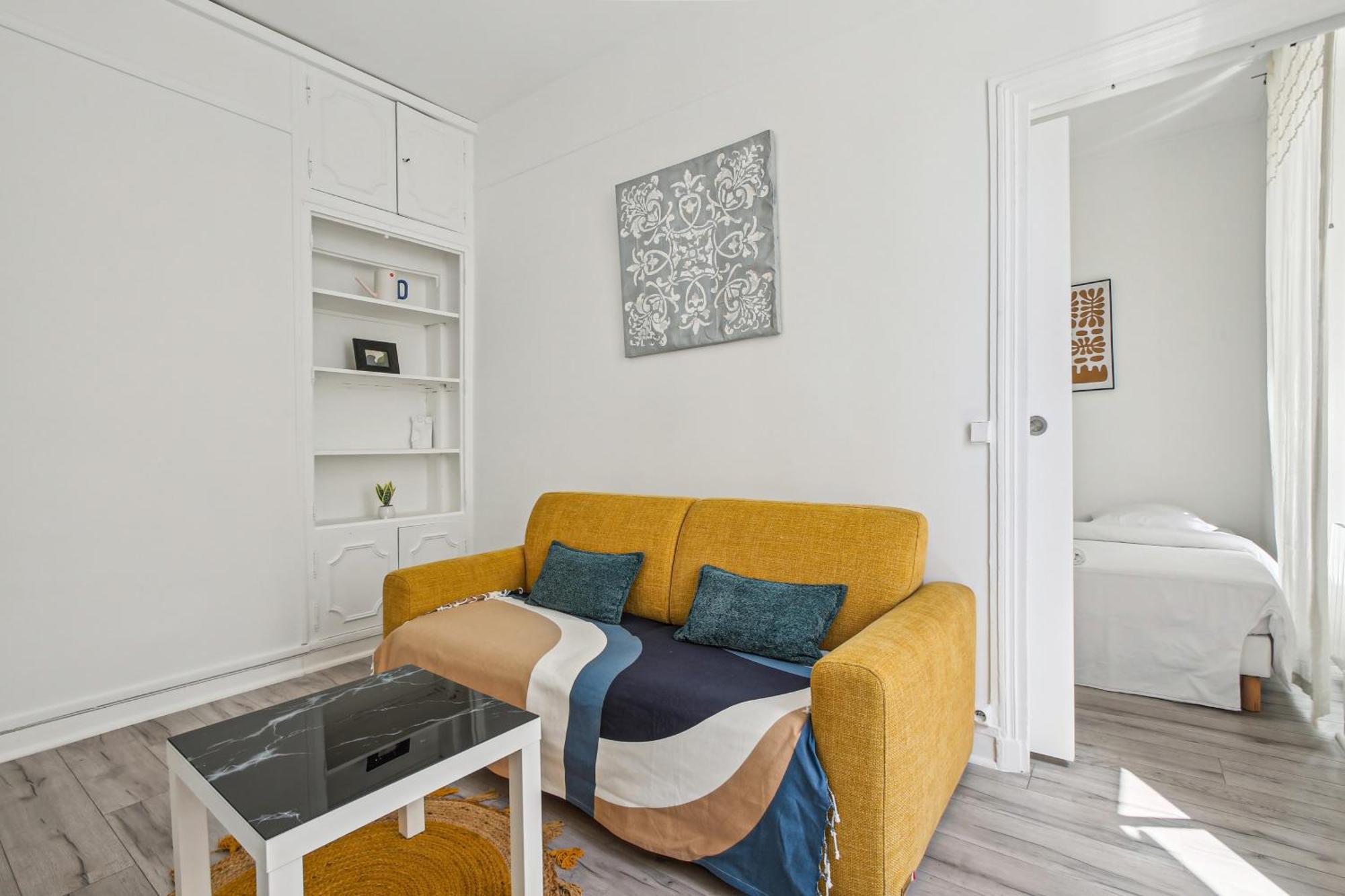 Chic And Comfortable Apart Paris Exterior photo
